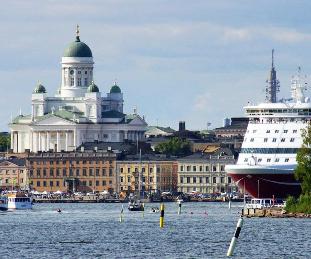 Ferry from Helsinki to Sweden/Estonia